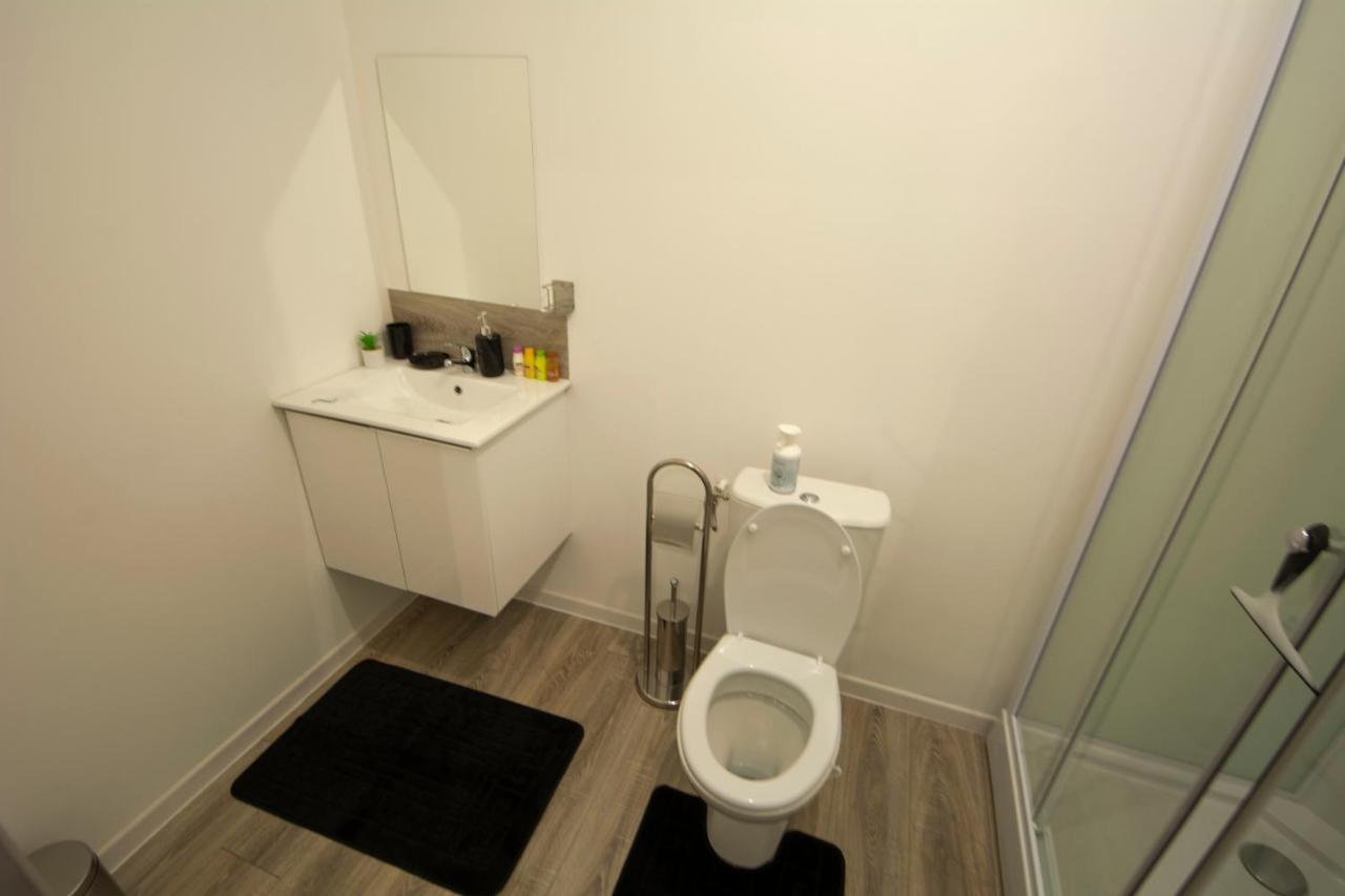Mahora - Charmant Studio Home Staging Au Centre-Ville Saint-Quentin  Exterior photo